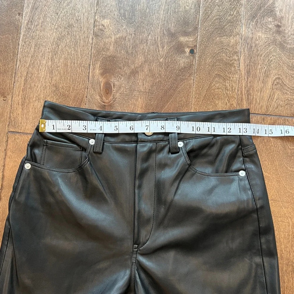 Blank NYC women’s Baxter ribcage straight leg faux leather pant size 27 - Picture 9 of 11